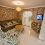 El Cantil Villa *